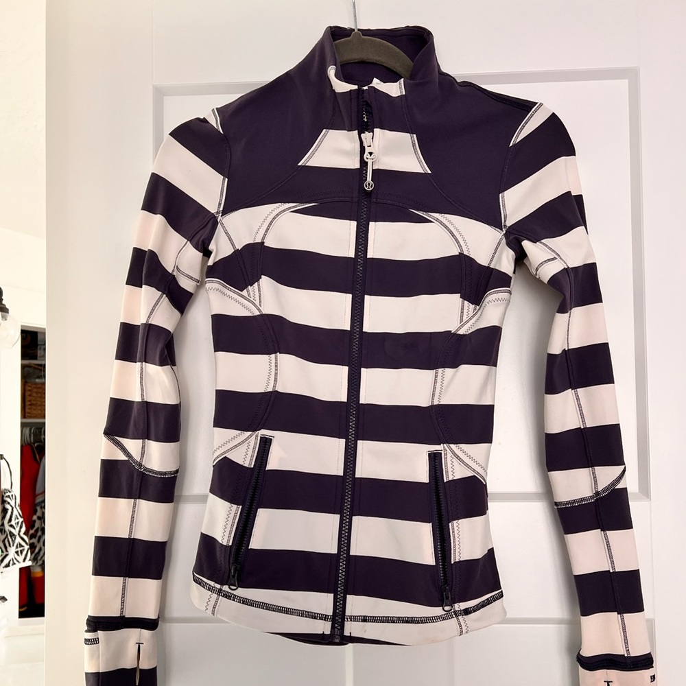 Lulu lemon jacket